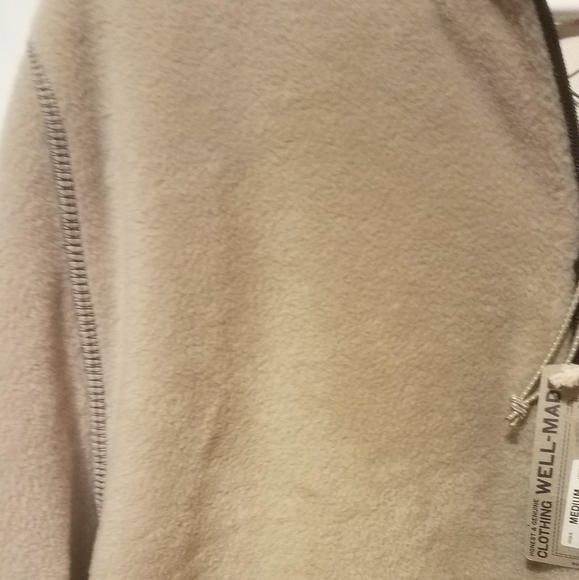 St John's Bay medium tan pullover - Picture 3 of 4